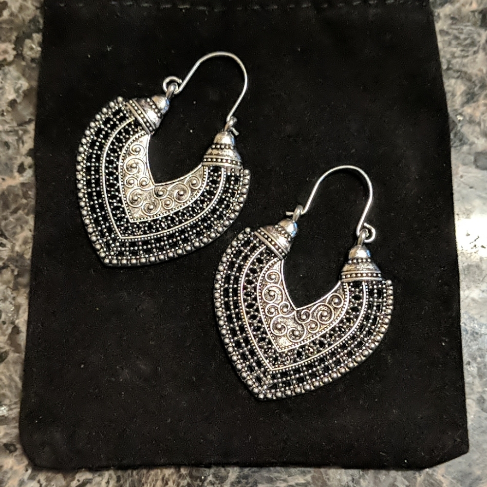 Silver Earrings ❤️